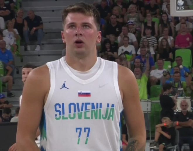 守门员必须掌握的基础动作（门将必会的基本动作）