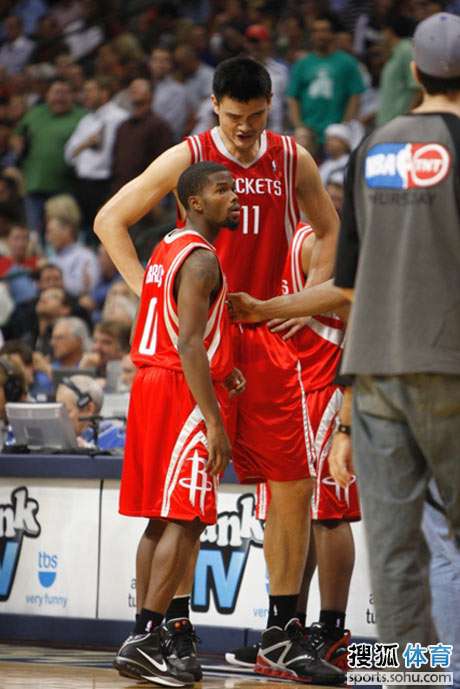 防他？不存在的！小罗的盘带是艺术（想防住他？别做梦！小罗的盘带就是艺术）