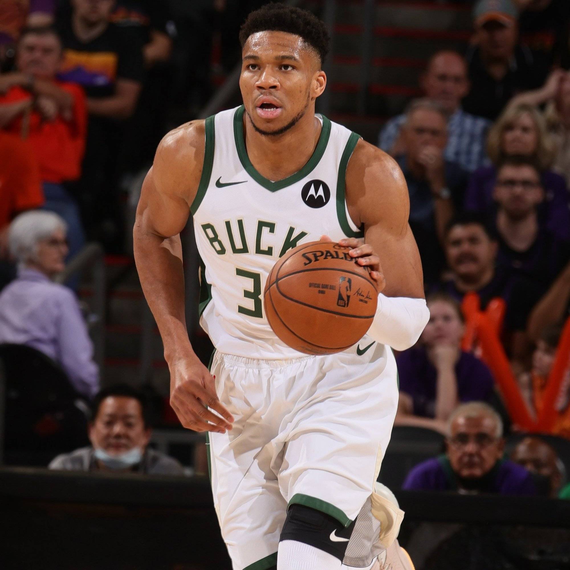 基德：经历这些胶着比赛会令我们进步，但不代表会立刻赢球（基德：焦灼比赛助我们成长，但未必立刻带来胜利）