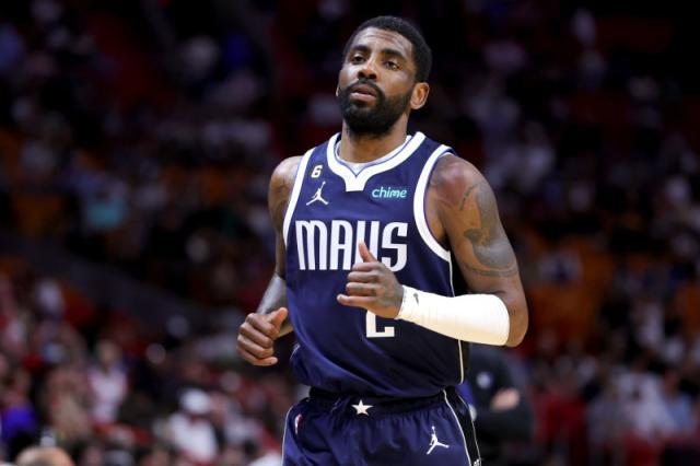 东詹缺阵里夫斯36分难救主，布朗复出30+8+8，凯尔特人大胜湖人（詹姆斯缺阵，里夫斯轰36分仍无力回天；布朗复出砍30+8+8，凯尔特人轻取湖人）